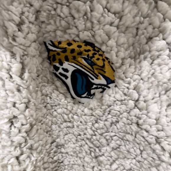 New with Tags , NFL women’s size XL, Jacksonville Jaguars, Sherpa sweater jacket - Picture 2 of 5